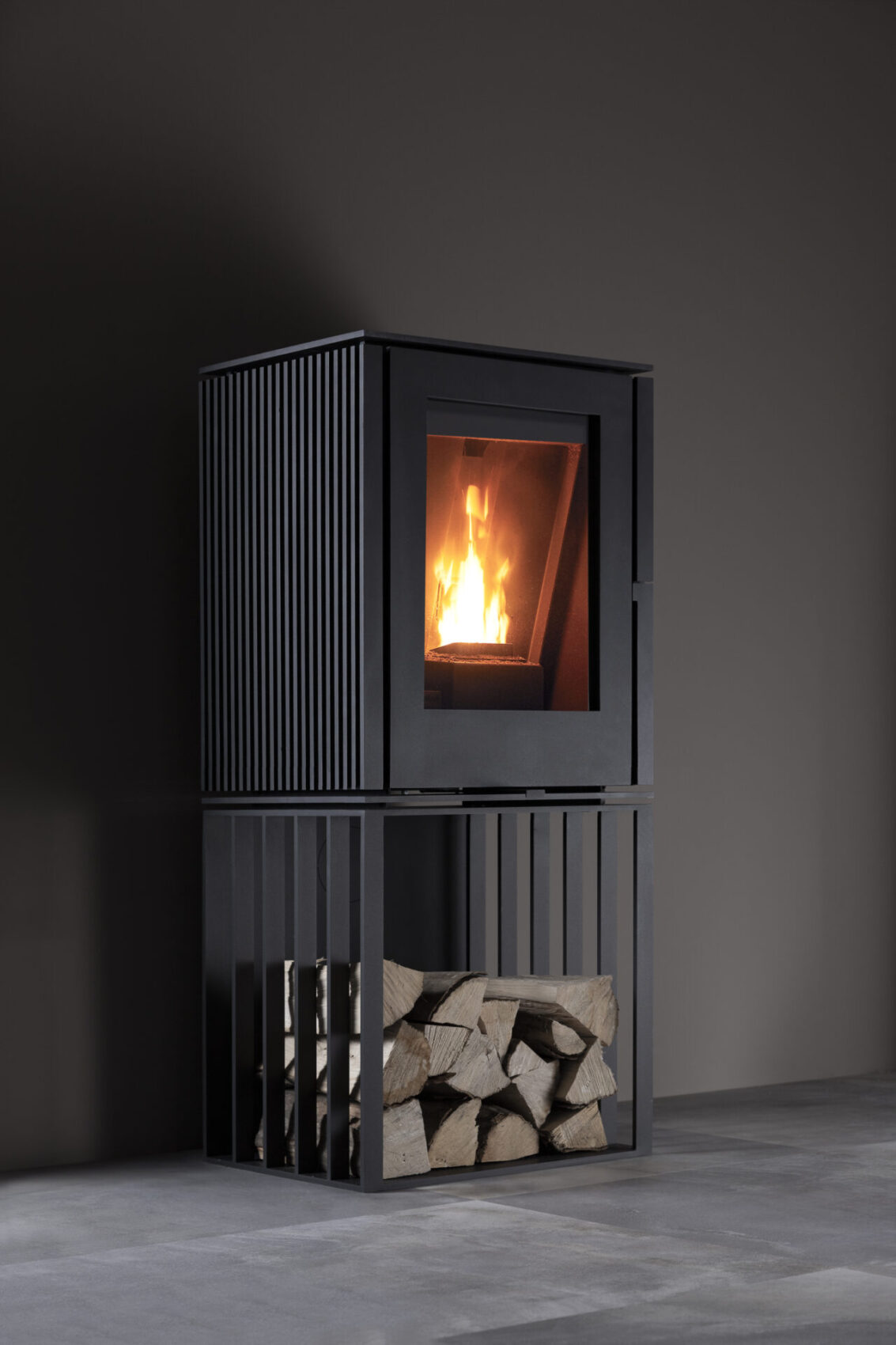 Trimline Woody Loft Pellet met onderstel van brede stalen rillen