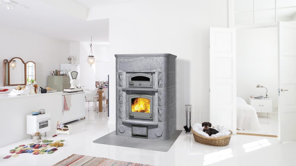 Tulikivi TLU2450/1 in een interieur – sfeerfoto van de fabrikant